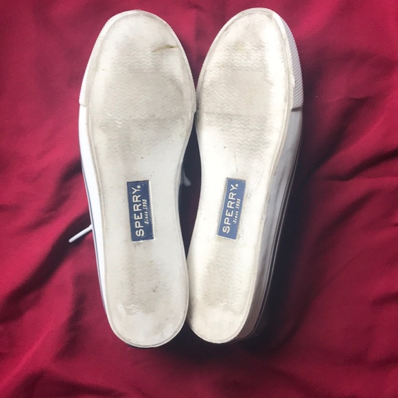 Sperry - Picture 3 of 4